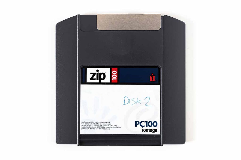 A basic ZIP disk in its full glory.