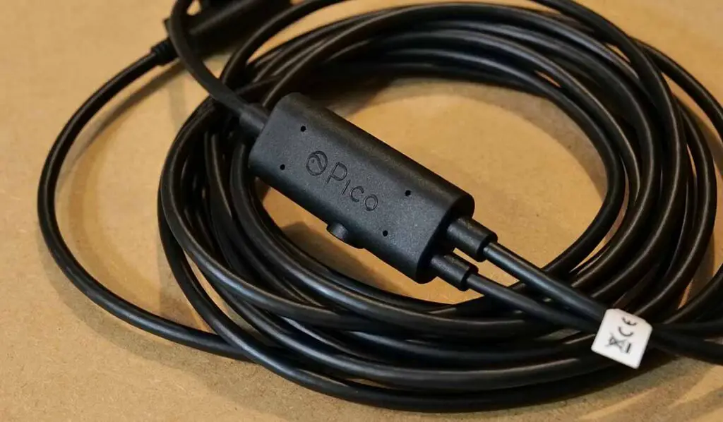 Official dedicated Pico brand DisplayPort over USB-C VR headset cable.