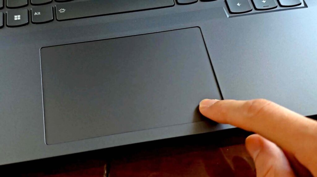 Single-piece touchpad on the Lenovo LOQ 15.