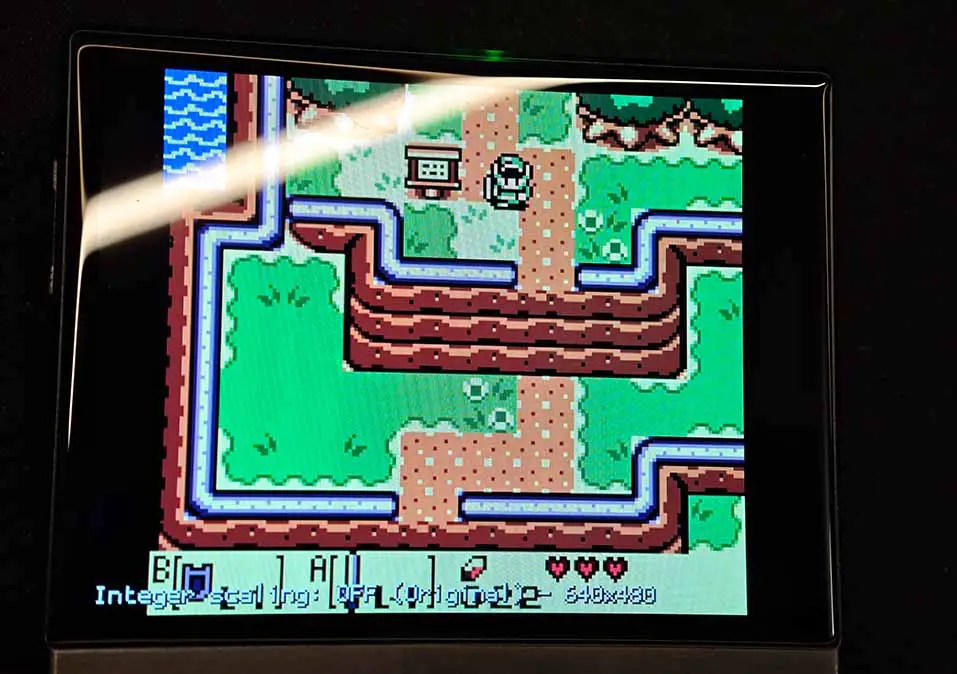 Aspect ratio/scaling settings in Retro Arch on the Miyoo Mini.