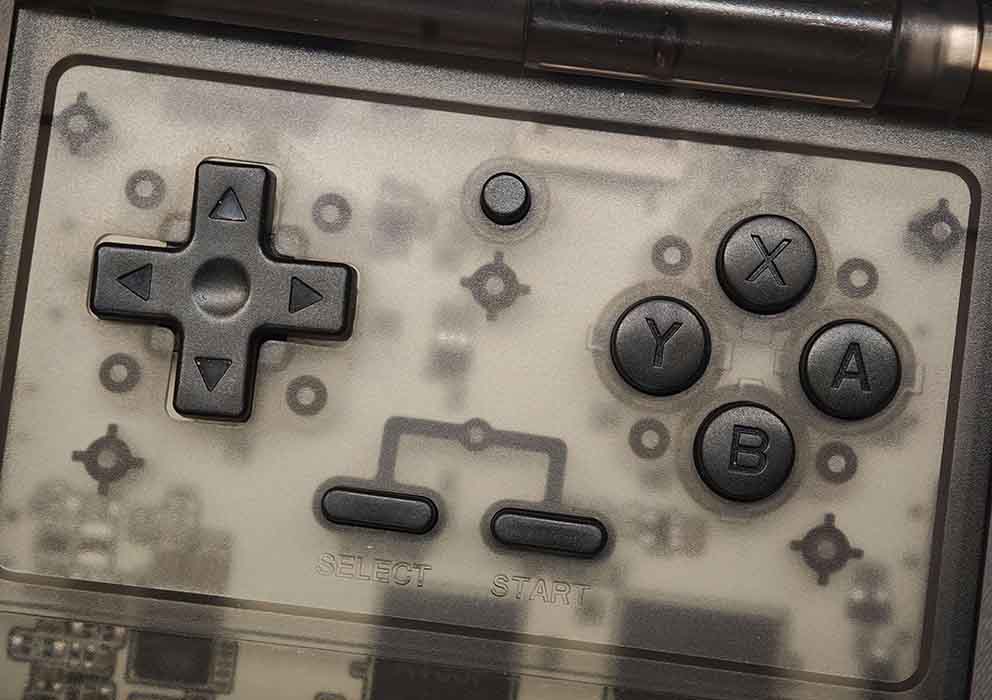 A close-up of the controls on the Powkiddy V90S.