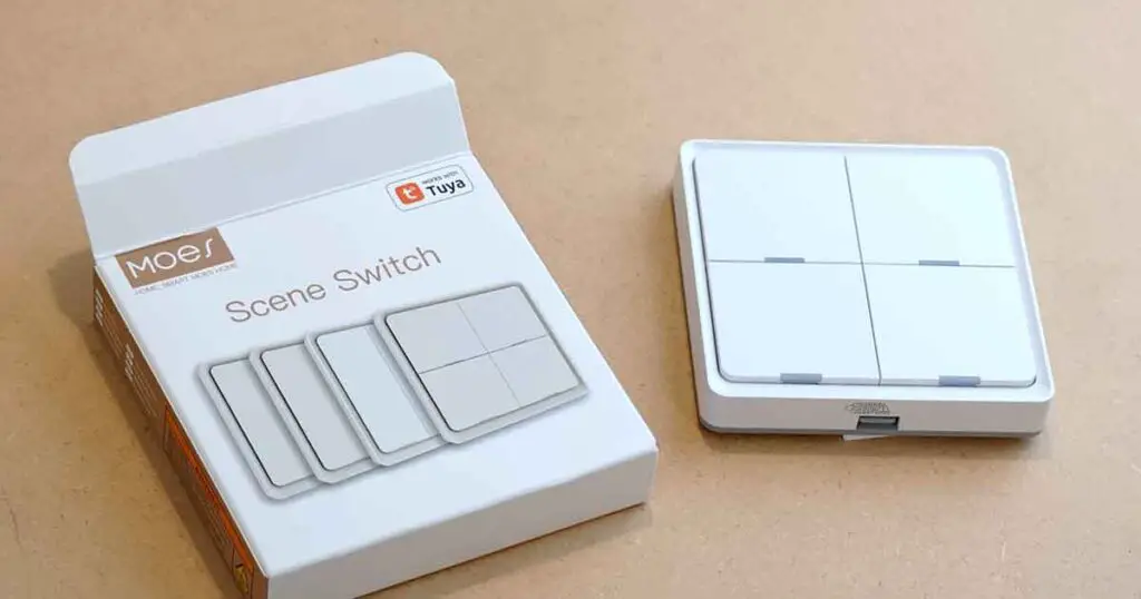 Unboxing the Moes ESW-0ZAA-EU Zigbee scene switch.