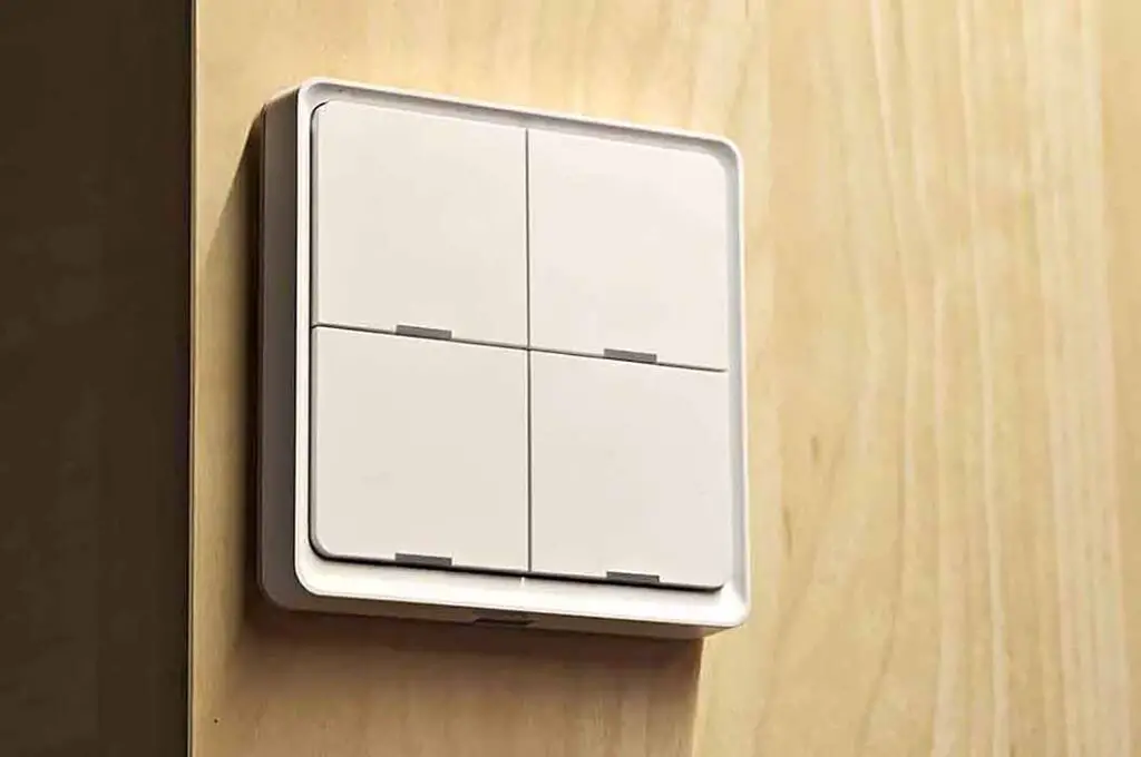 The Moes ESW-0ZAA-EU mounted inside the office.