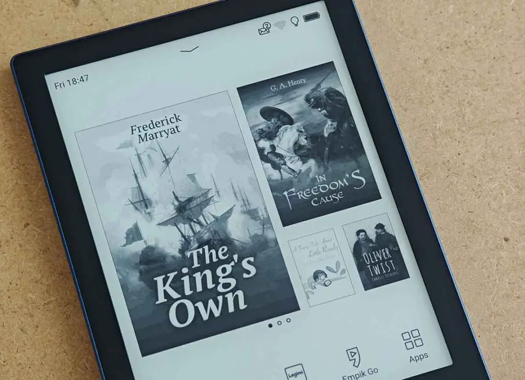 PocketBook Verse Pro home screen/menu with the recent books bookshelf view.