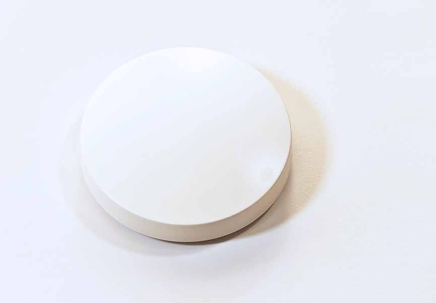Compact Tuya Zigbee smart button (SH-SC07) with a full-face press surface shown from above