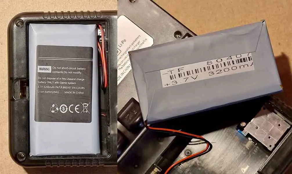 Stock R36S battery - a 804066 3.7 V 3000/3200 mAh Li-ion cell.