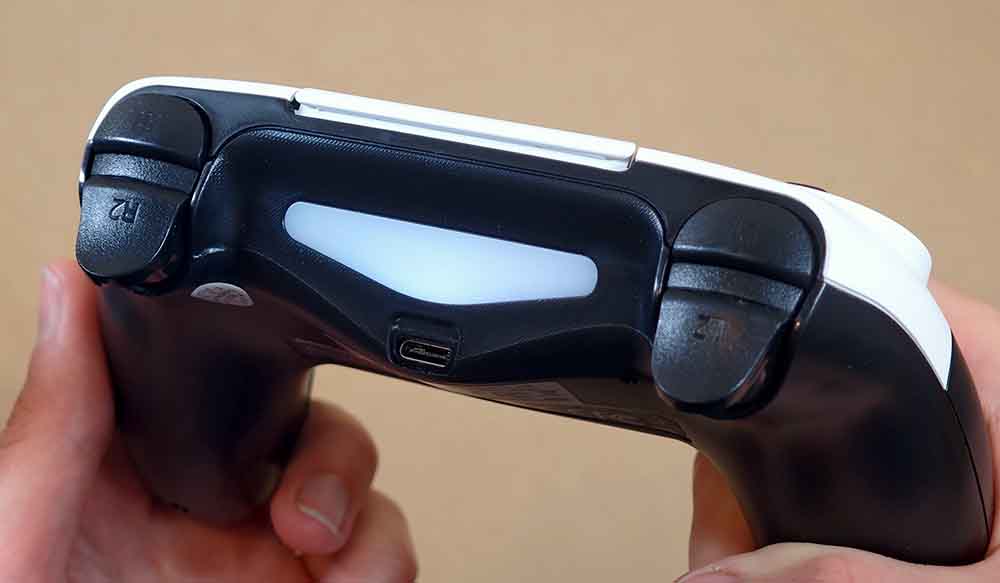 Dim rear RGB LED light on the back of the device.