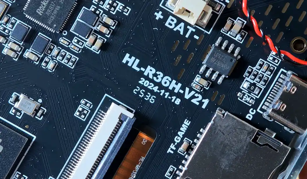 Close-up of the new R36H mainboard markings: HL-R36H-V21 2024-11-18 revision.
