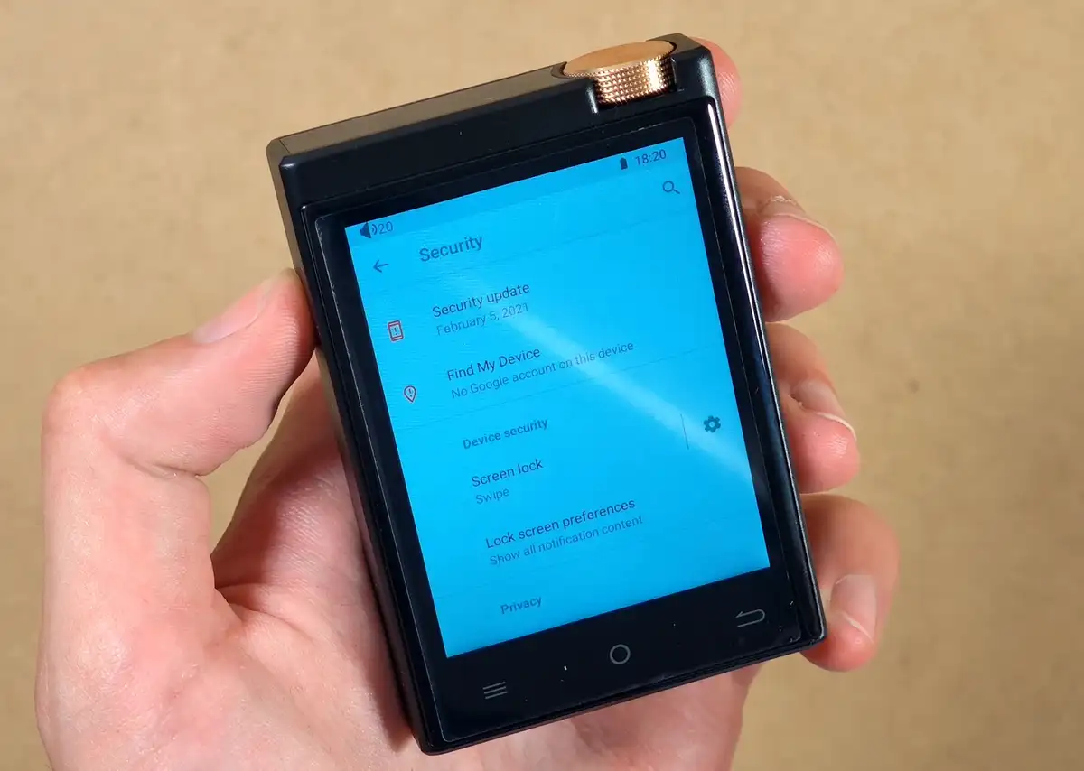 Android settings and version information on the M308.