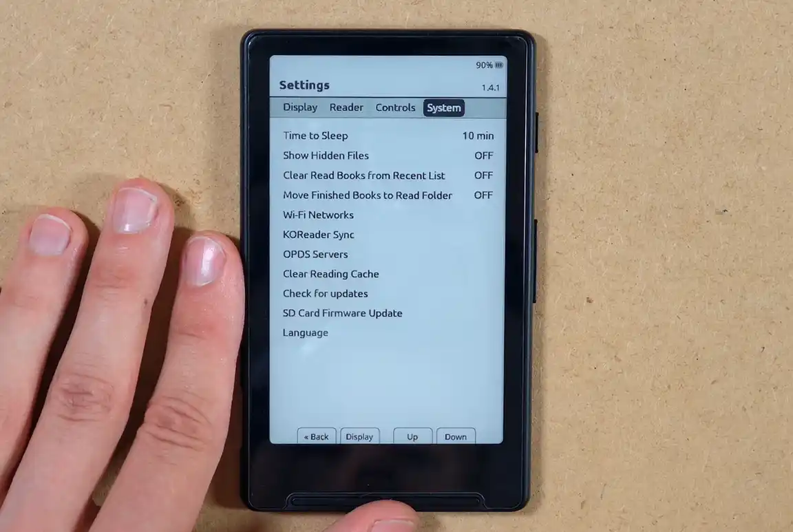 CrossPoint system settings menu.