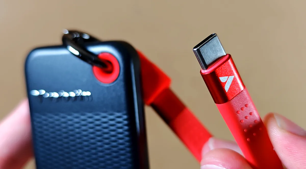USB-C connector on the short cable supplied with the Verbatim Pocket SSD.