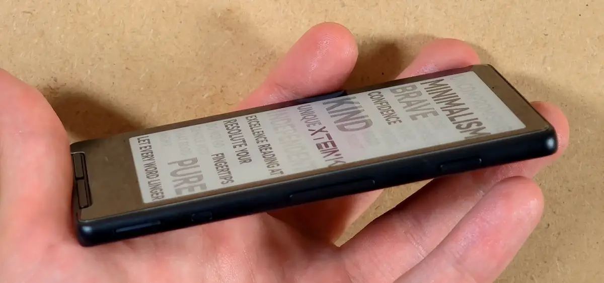 Right side of the Xteink X4, buttons visible.